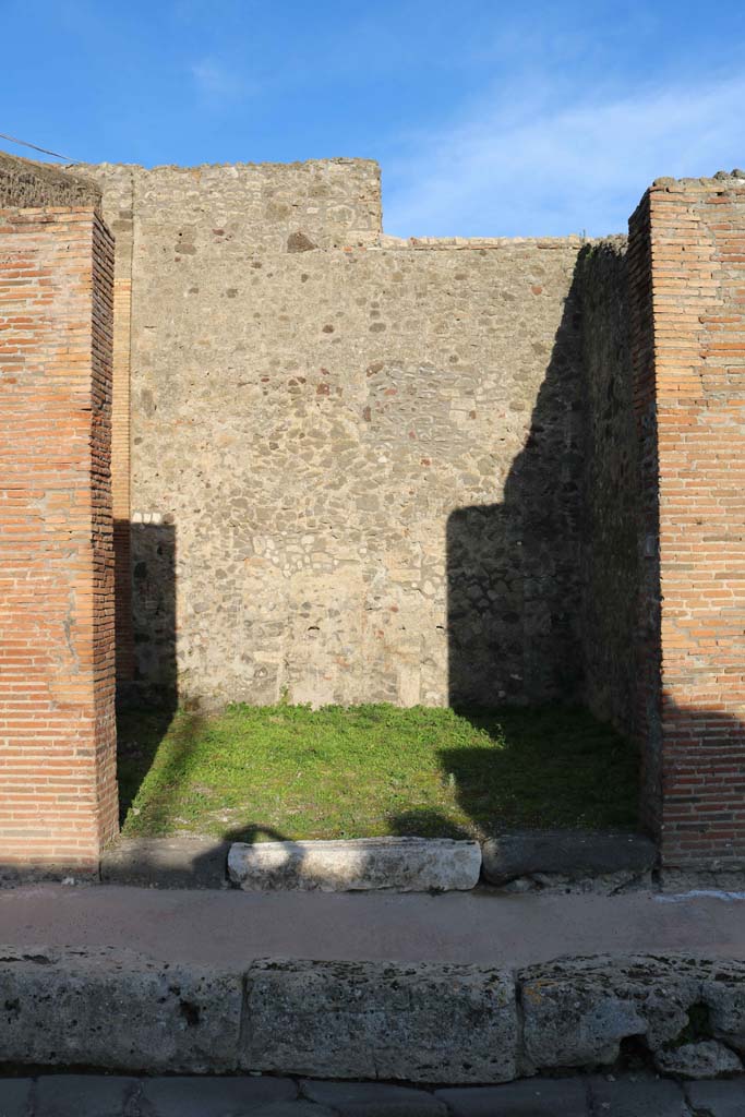 IX 3 6 Pompeii December 2018 Looking East To Entrance Doorway Photo